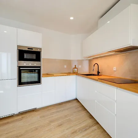 Sol De Armacao Apartment